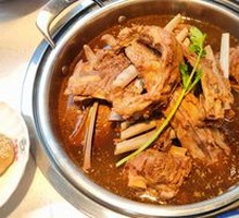 Family Feast Hot Pot