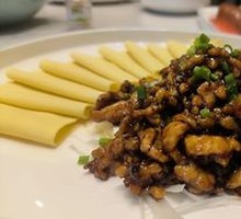 Beijing-style Shredded Pork in Soy Sauce