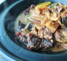 Xinyang Pot-Braised Pork