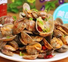 Spicy Stir-Fried Clams