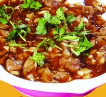 Stewed Pork Intestines with Garlic