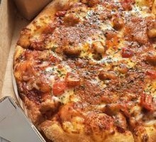 Classic Italian Meat Sauce Pizza
