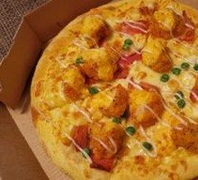 Golden Yolk Chicken Pizza