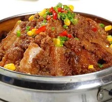 Steamed Pork with Rice Noodles