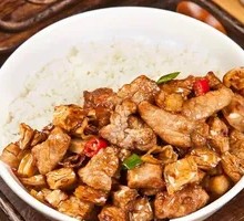 Stir-Fried Pork with White Chilies