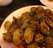 Spicy Stir-Fried Clams