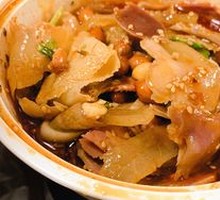 Spicy Sichuan Beef and Ox Tripe in Sour Soup