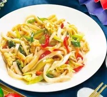 Beef Stir-Fried Knife-Cut Noodles