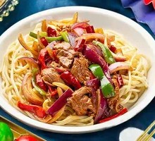 Scallion Stir-Fried Lamb Noodles