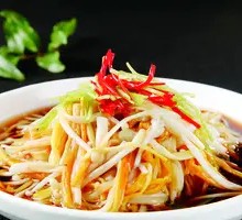 Spicy Vinegar-Soaked Enoki Mushrooms