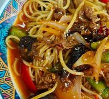 Beef Stir-Fried Noodles
