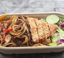 Black Pepper Beef Cubes with Pasta