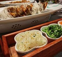 Lion and Dragon Steamed Trio