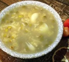 Lily and Mung Bean Soup
