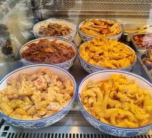 Spicy and Sour Chicken Feet