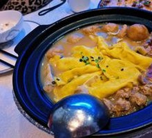 Hu's Premium Pot