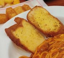 Classic Bolognese Spaghetti
