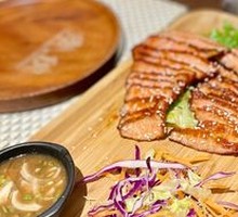 Pattaya Grilled Pork Neck