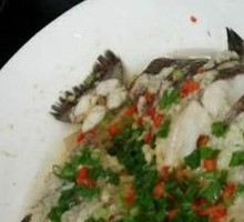Steamed Sea Bass with Garlic Sauce