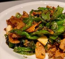 Stir-fried Pork with Green Chili