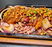 Tile-Style Preserved Pork