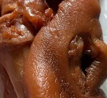 Spiced Braised Pig Trotters