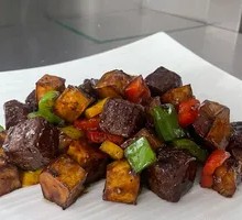 Green Sichuan Pepper Pan-Fried Beef Cubes