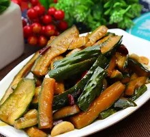 Sour Spicy Cucumber Strips