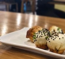 Fresh Pork Pan-Fried Dumplings
