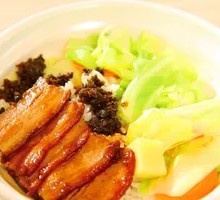 Preserved Vegetable Braised Pork Rice Bowl