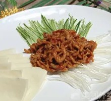 Beijing-style Shredded Pork in Soy Sauce
