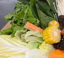 Colorful Fresh Vegetable Platter