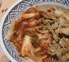 辣白菜肥牛双拼饭