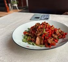 Stir-Fried Beef with Yellow Onion