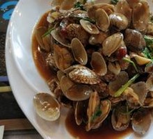 Spicy Stir-Fried Clams