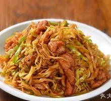 Stir-Fried Noodles with Shredded Pork