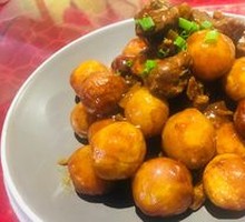 Stewed Beef Brisket with Small Potatoes