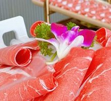 One-Meter Lamb Rolls