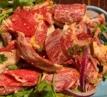 Spicy Beef Salad for Craving Cats