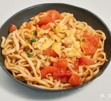 Tomato and Egg Fried Noodles