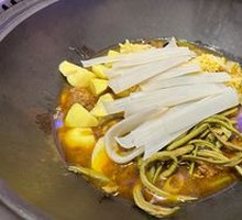 Stewed Goose in Iron Pot