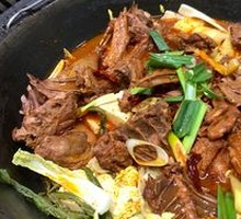 Stewed Goose and Pork Ribs in Iron Pot