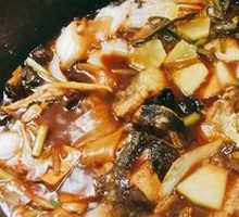 Stewed Fish in Iron Pot