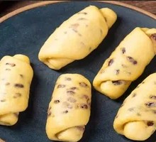 Whole Grain Steamed Cake with Red Bean Roll