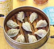 Willow Leaf Steamed Dumplings