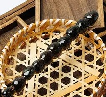 Black Date Candy Apples