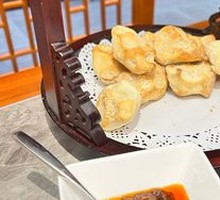 Ancient-style Handmade Pebble Cake