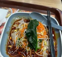 Traditional Hot Rice Noodles