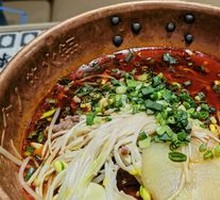 Six Sister's Bold Tender Beef