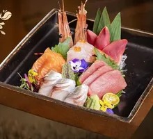 Five-Species Sushi Platter